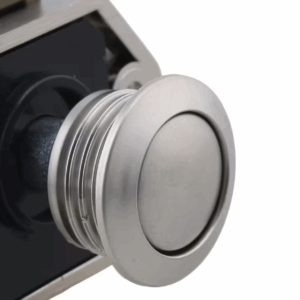 Bouton poussoir de fermeture