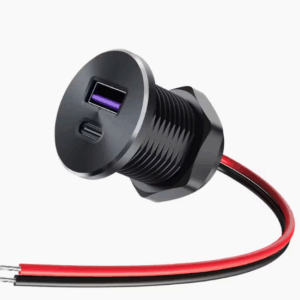 Prise USB/USB-C tout aluminium — à la Marcel